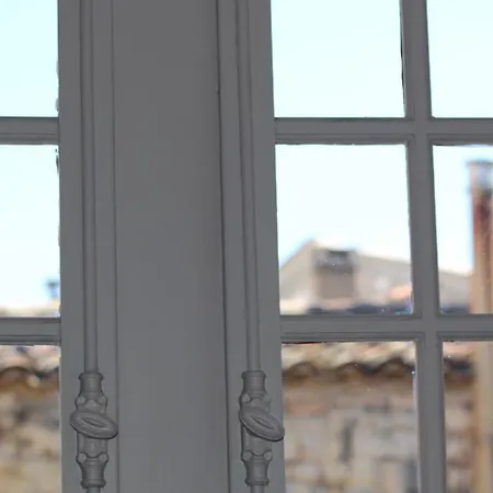 Evasion Au Centre Historique - Apartment Uzes